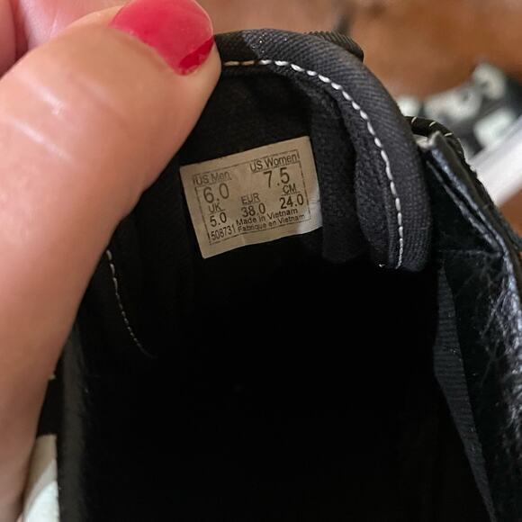 Vans Old Skool 'Alien Ghosts VN0A4BV5TB1 Rare GLOW IN THE DARK! - Picture 9 of 9